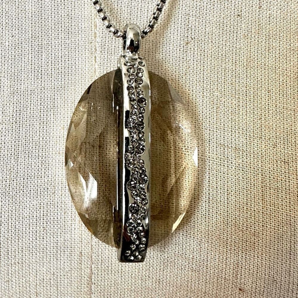 Chico’s large facetted oval pendant necklace